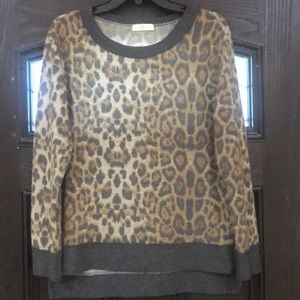Light weight  leopard sweater